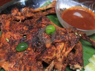 NIKMATNYA AYAM TALIWANG